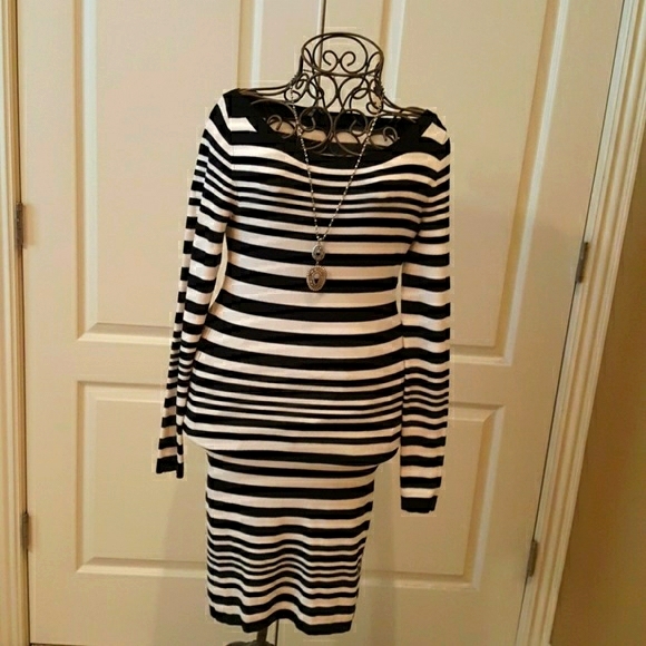 French Connection Sweater Dress. - Picture 2 of 7